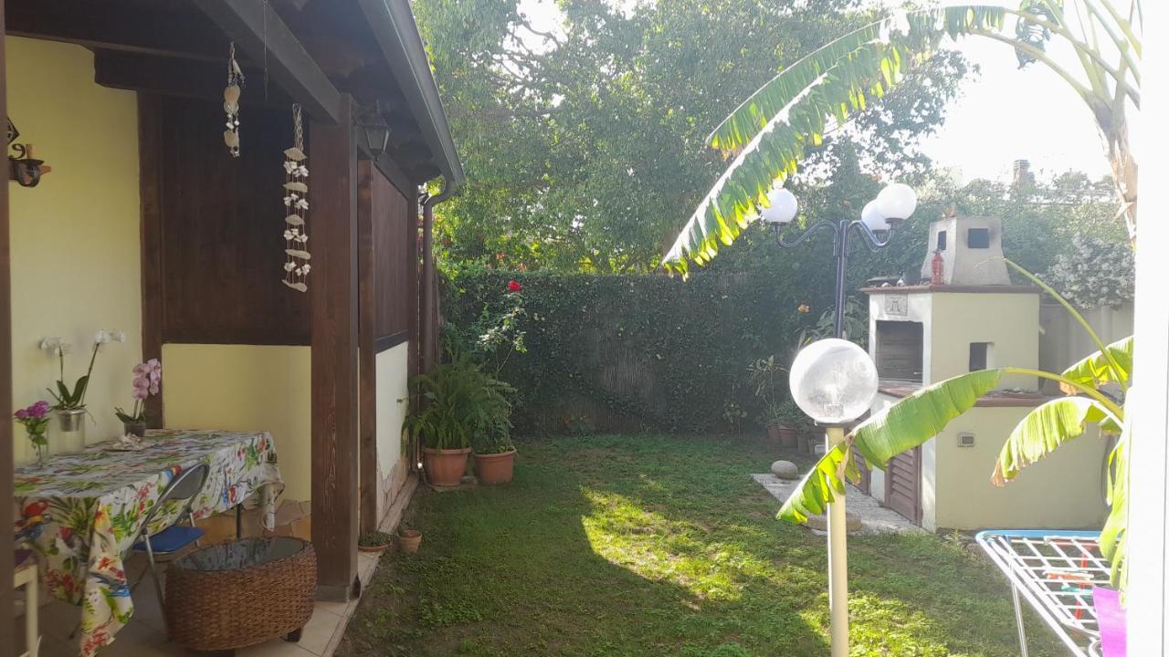 Brezza Di Mare Appartamento In Villa Con Giardino E Spiaggia ,Casa Vacanze Al Mare Quartu SantʼElena Εξωτερικό φωτογραφία